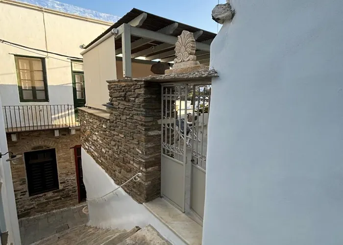 Serenity Living Platia, Tinos
